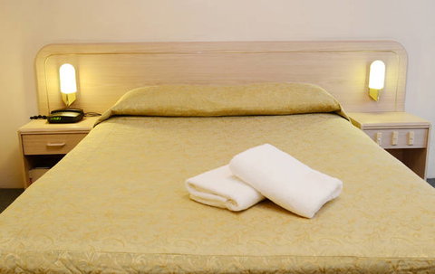 Motel 10 - Hervey Bay Accommodation 1
