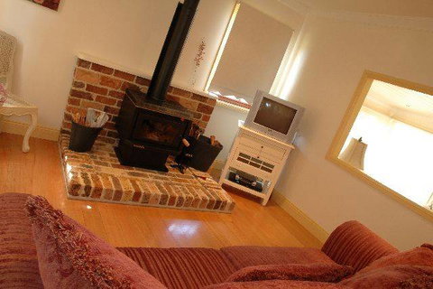 Wombat Lodge - Hervey Bay Accommodation 2