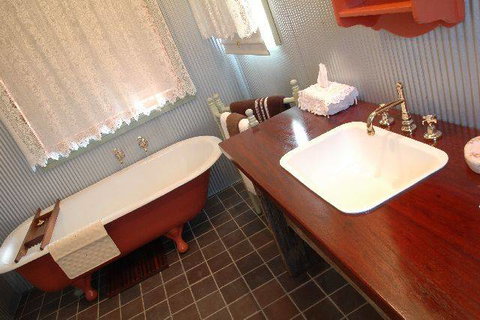Wombat Lodge - Hervey Bay Accommodation 3