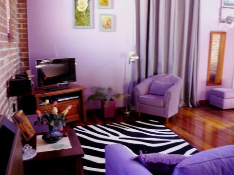 Bell Chapel B & B - Hervey Bay Accommodation 2