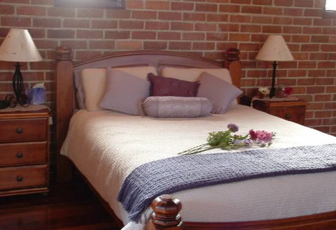 Bell Chapel B & B - Hervey Bay Accommodation 0