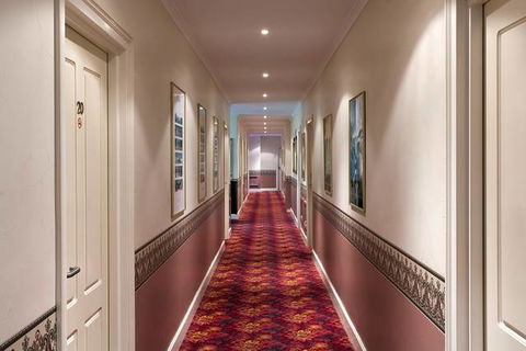 BEST WESTERN Ensenada Motor Inn & Suites - Hervey Bay Accommodation 2