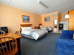 BEST WESTERN Melaleuca Motel & Apartments - Hervey Bay Accommodation 0