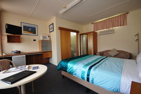 BEST WESTERN Melaleuca Motel & Apartments - Hervey Bay Accommodation 1