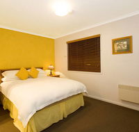 Bindo Creek Cabins - Hervey Bay Accommodation