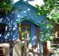 Blue Poles Cafe Gallery  BB - Hervey Bay Accommodation