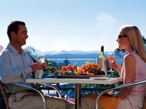 Boathouse Resort Tea Gardens - Hervey Bay Accommodation 2