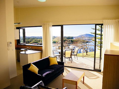 Boathouse Resort Tea Gardens - Hervey Bay Accommodation 3
