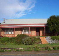 Bott's Beach Retreat - Hervey Bay Accommodation