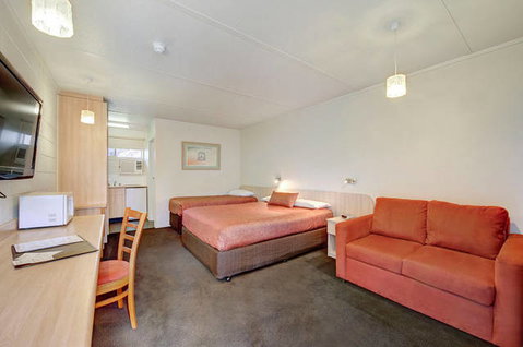 Box Hill Motel - Hervey Bay Accommodation 0