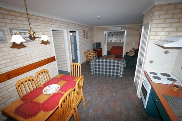 Busselton Villas and Caravan Park - Tourism Hervey Bay