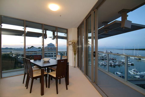 Cairns Luxury Apartments - Hervey Bay Accommodation 0