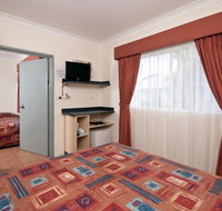 Cairns Queens Court - Hervey Bay Accommodation