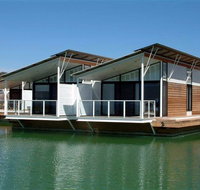 Caves Beachside Resort Hotel - Hervey Bay Accommodation