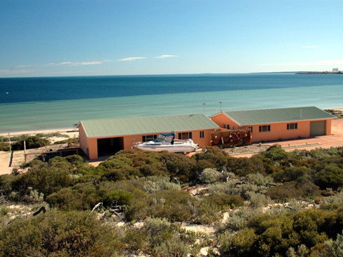 Ceduna Shelly Beach Caravan Park - Hervey Bay Accommodation 0