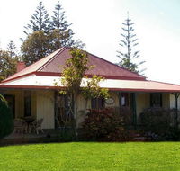 Christian's of Bucks Point - Hervey Bay Accommodation