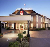 Canterbury International Hotel - Hervey Bay Accommodation
