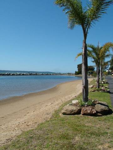 Coachhouse Marina Resort - Hervey Bay Accommodation 1