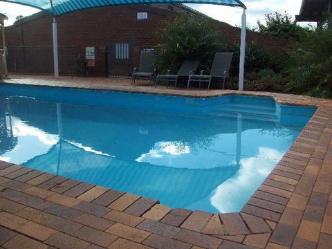 Cobar Motor Inn - Hervey Bay Accommodation 4