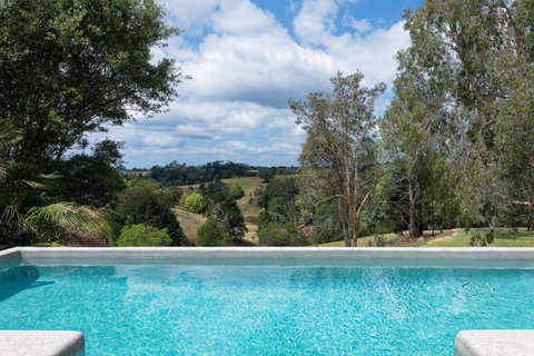 Jacaranda Cottages - Hervey Bay Accommodation 6