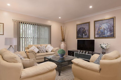 Jacaranda Cottages - Hervey Bay Accommodation 9