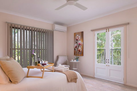 Jacaranda Cottages - Hervey Bay Accommodation 10