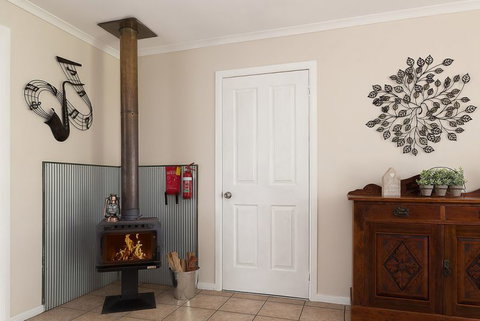 Jacaranda Cottages - Hervey Bay Accommodation 14