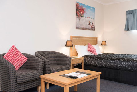 Motel On A Beckett - Tourism Hervey Bay 2