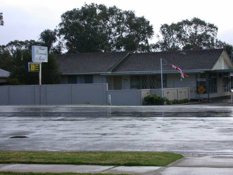Donald Riverside Motel - Hervey Bay Accommodation 3