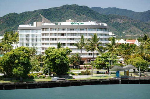 Double Tree - Hervey Bay Accommodation 1
