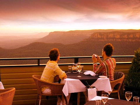 Echoes Boutique Hotel & Restaurant - Hervey Bay Accommodation 0