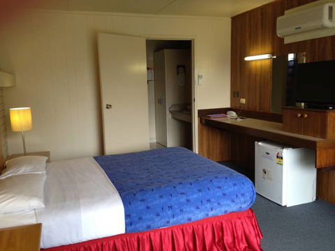 Econo Lodge Statesman Ararat - Hervey Bay Accommodation 2