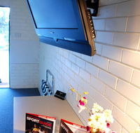 Econo Lodge Statesman Ararat - Hervey Bay Accommodation