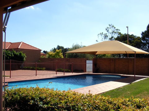 Fairways Bed & Breakfast At Jerilderie - Hervey Bay Accommodation 3