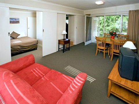 Forrest Hotel & Apartments - Hervey Bay Accommodation 6