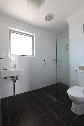 Forrest Hotel & Apartments - Hervey Bay Accommodation 11