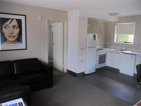 Forrest Hotel & Apartments - Hervey Bay Accommodation 12