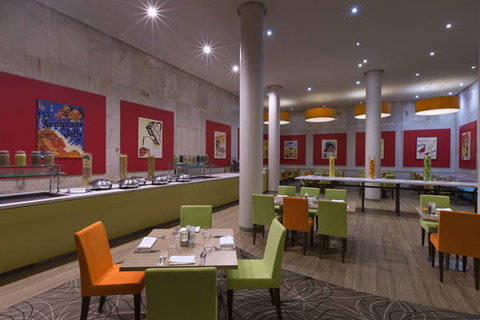 Four Points By Sheraton Perth - Hervey Bay Accommodation 2
