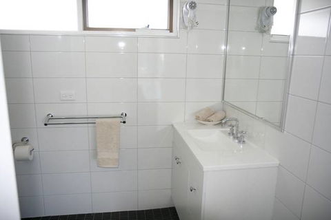 Frankston Motel - Hervey Bay Accommodation 1