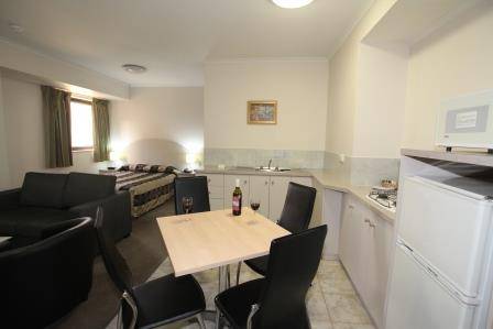 Comfort Inn And Suites Goodearth Perth - Hervey Bay Accommodation 4