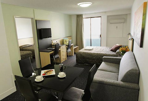 Comfort Inn And Suites Goodearth Perth - Hervey Bay Accommodation 7