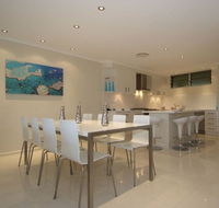 Hamilton Island Private Apartment - Poinciana - Hervey Bay Accommodation