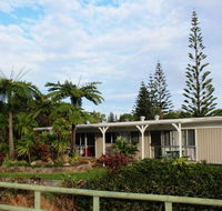 Hibiscus Regal Apartments - Hervey Bay Accommodation