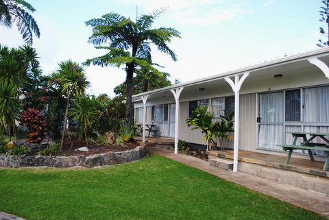 Hibiscus Regal Apartments - Hervey Bay Accommodation 2