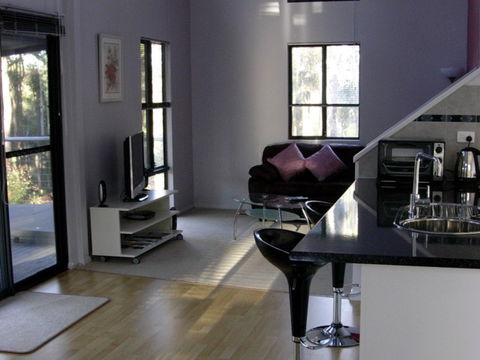 Hidden Grove Retreat - Hervey Bay Accommodation 1