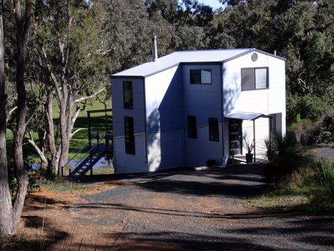 Hidden Grove Retreat - Hervey Bay Accommodation 3
