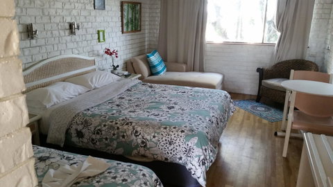 Holland Park Motel - Hervey Bay Accommodation 3