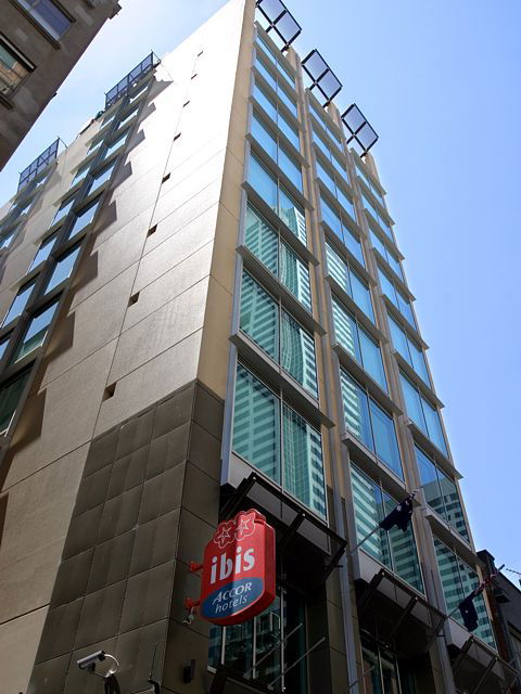 Ibis Melbourne Little Bourke Street - Tourism Hervey Bay 0