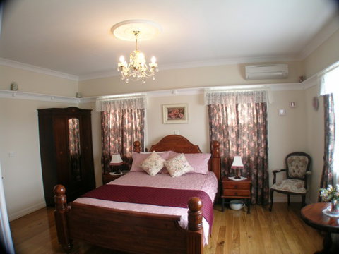 Johnstone's On Oxley Bed & Breakfast - Hervey Bay Accommodation 0