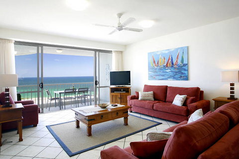 La Mer Sunshine Beachfront Apartments - Hervey Bay Accommodation 2